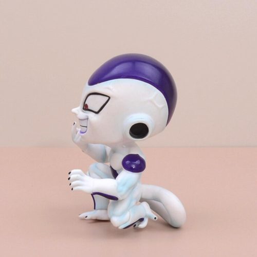 mô hình frieza quỳ gối cười