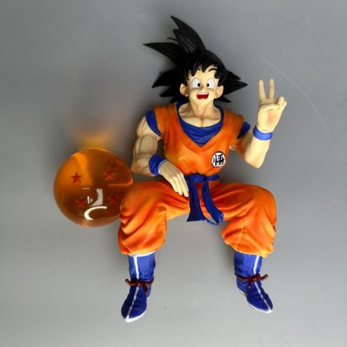 Mô hình Songoku ngồi trên ngọc rồng