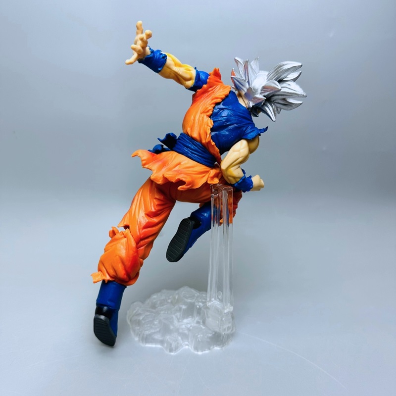 mo-hinh-songoku-toc-trắng-cao-21cm-nặng-500g-phu-kien-2 Mô hình Songoku tóc trắng Cao 21cm nặng 500g + Phụ kiện