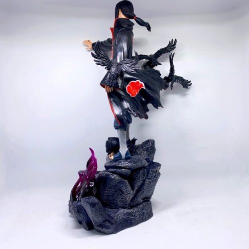 Mô hình Naruto Itachi Akatsuki + 2 đầu thay thế cao 40cm rộng 30 cm nặng 2,5kg